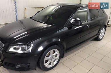 Хэтчбек Audi A3 2010 в Карловке