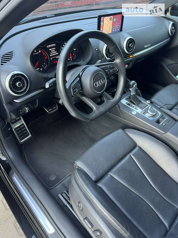 Седан Audi A3 2019 в Чорноморську