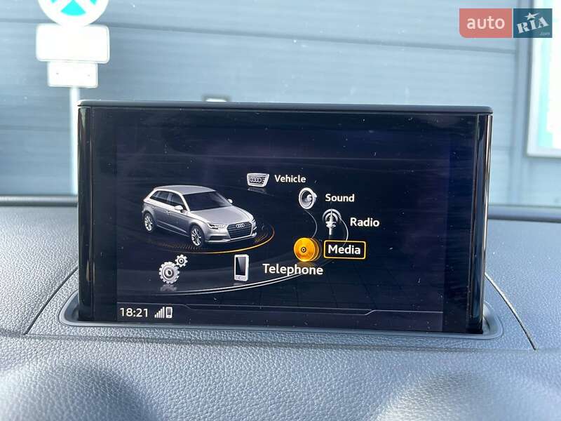 Хэтчбек Audi A3 2016 в Харькове