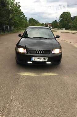 Хетчбек Audi A3 1997 в Добромилі