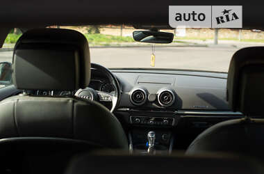 Хэтчбек Audi A3 2016 в 