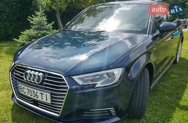 Хэтчбек Audi A3 2017 в 
