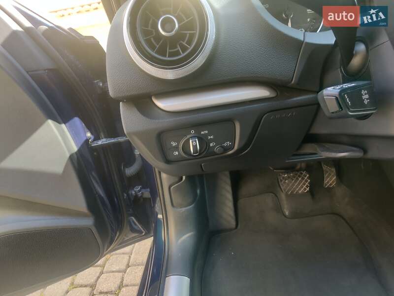 Хэтчбек Audi A3 2017 в Львове