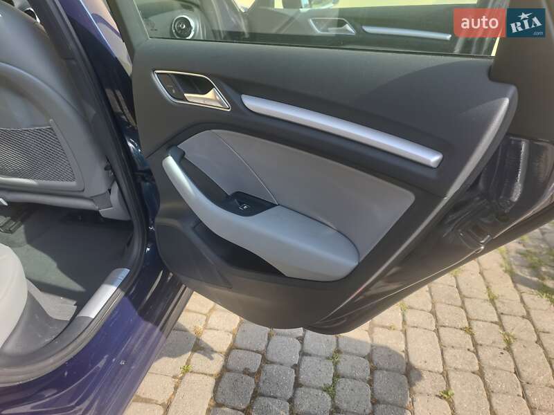 Хэтчбек Audi A3 2017 в Львове