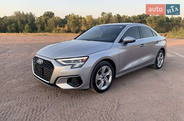 Седан Audi A3 2022 в 