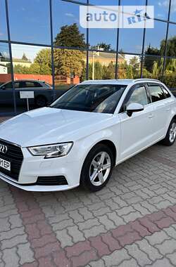 Хэтчбек Audi A3 2018 в Ивано-Франковске