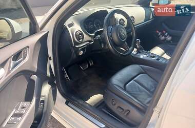 Хэтчбек Audi A3 2015 в 