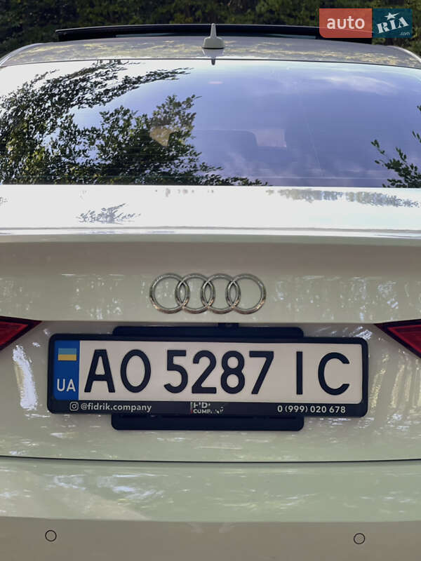Седан Audi A3 2016 в Виноградове