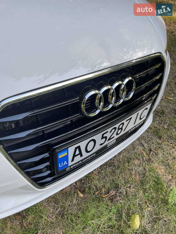 Седан Audi A3 2016 в Виноградове