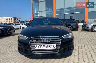 Седан Audi A3 2015 в Львове