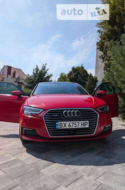 Хэтчбек Audi A3 2016 в Хмельницком