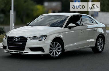 Седан Audi A3 2014 в Днепре