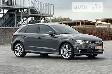 Хэтчбек Audi A3 2020 в 