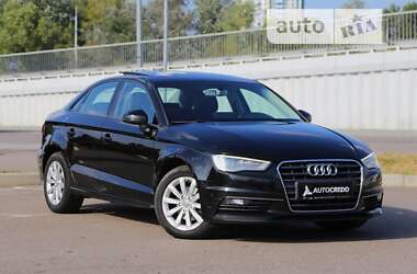 Седан Audi A3 2015 в Киеве