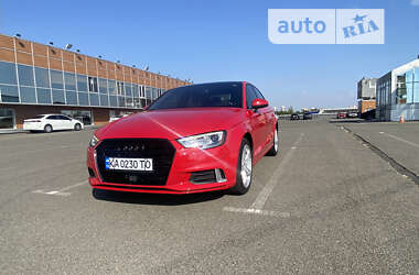 Седан Audi A3 2016 в Киеве