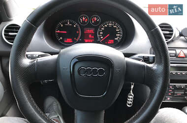 Хетчбек Audi A3 2006 в 