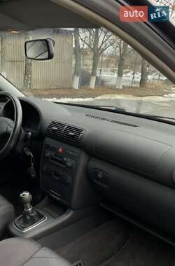 Хэтчбек Audi A3 2002 в 