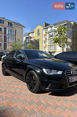 Седан Audi A3 2014 в Киеве