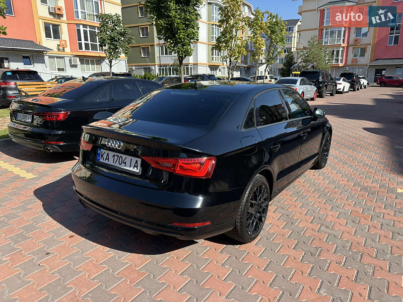 Седан Audi A3 2014 в Киеве