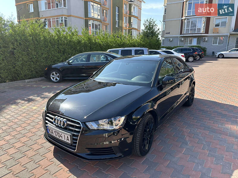 Седан Audi A3 2014 в Киеве