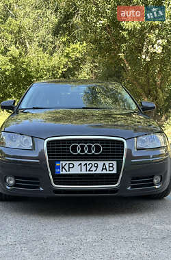 Хэтчбек Audi A3 2006 в 