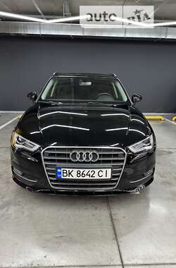 Хэтчбек Audi A3 2016 в Киеве