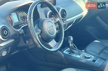 Седан Audi A3 2015 в Киеве