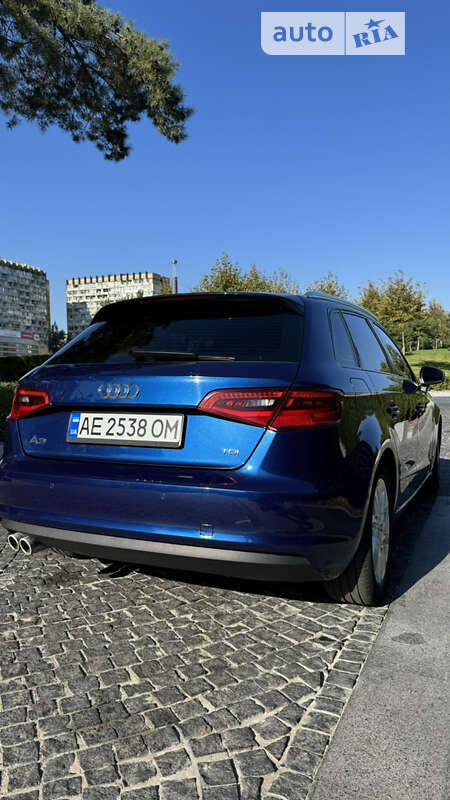 Хетчбек Audi A3 2015 в Дніпрі
