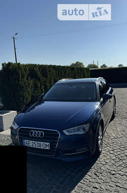 Хетчбек Audi A3 2015 в  Хетчбек Audi A3 2015 в