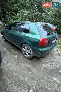 Хэтчбек Audi A3 1998 в 