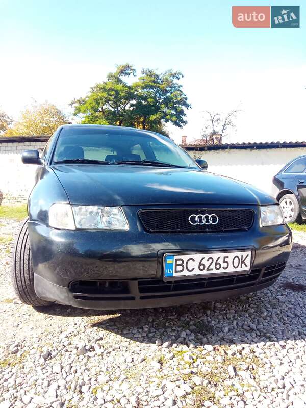 Хэтчбек Audi A3 2000 в Ивано-Франковске