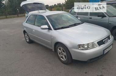 Хэтчбек Audi A3 2002 в Мене