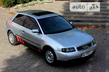 Хетчбек Audi A3 2001 в Кременці