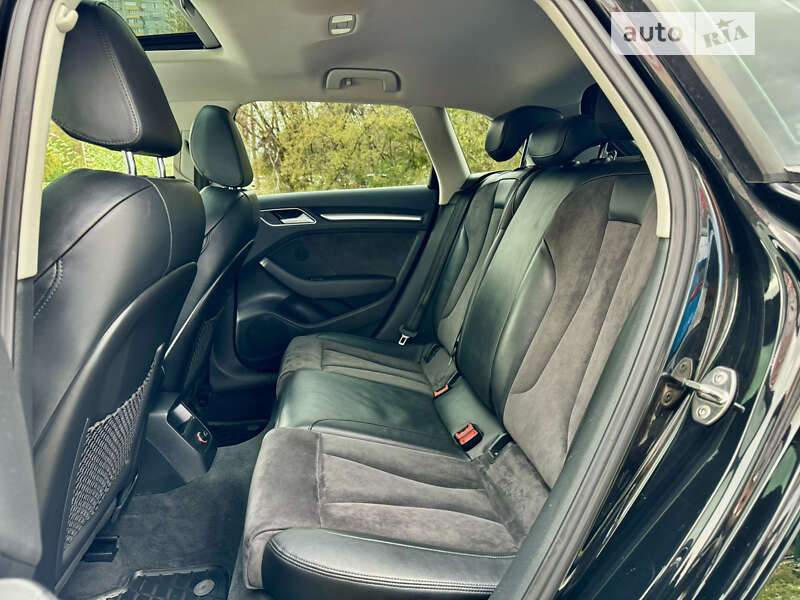 Хэтчбек Audi A3 2016 в Киеве