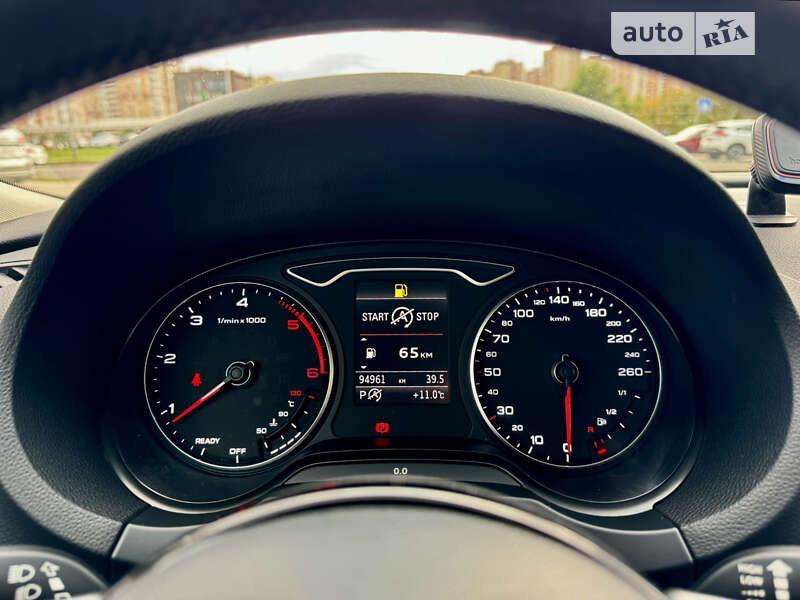 Хэтчбек Audi A3 2016 в Киеве