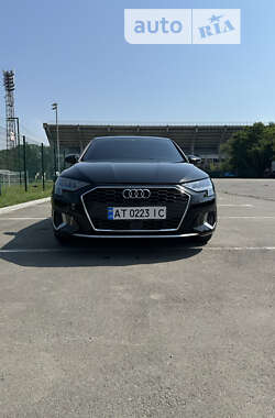 Хэтчбек Audi A3 2022 в Ивано-Франковске