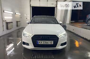 Седан Audi A3 2019 в Харькове