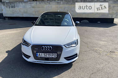 Хэтчбек Audi A3 2015 в Киеве