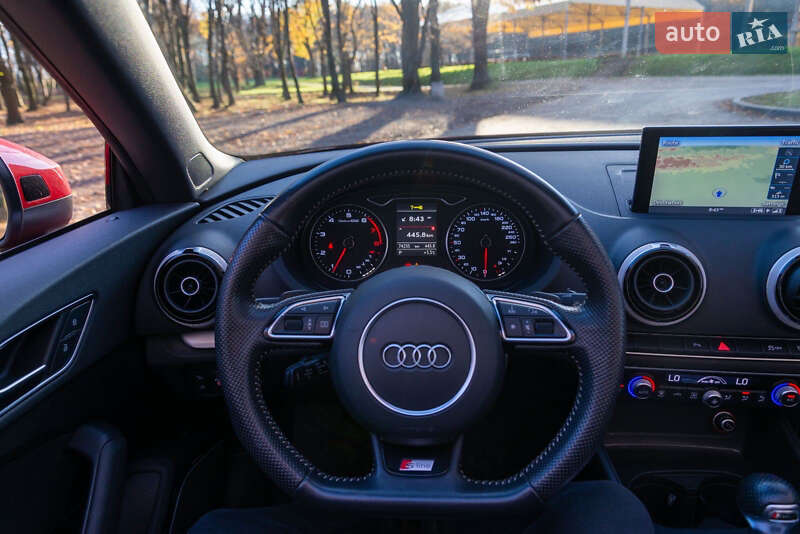 Кабриолет Audi A3 2015 в Львове