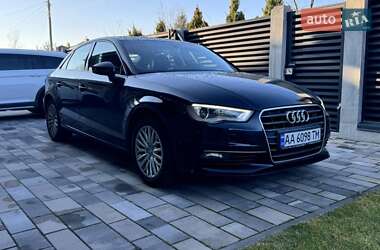 Седан Audi A3 2016 в Києві