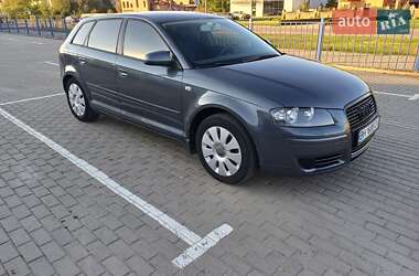 Хэтчбек Audi A3 2004 в Славуте