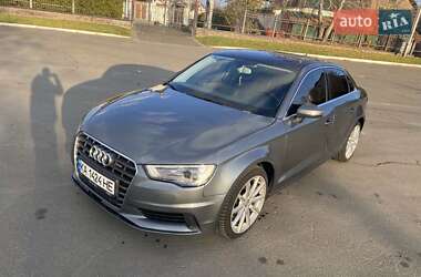 Седан Audi A3 2013 в Киеве