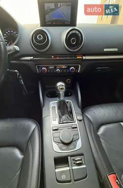 Седан Audi A3 2015 в 