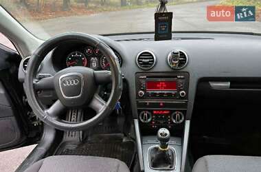 Хэтчбек Audi A3 2010 в 