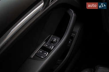 Хэтчбек Audi A3 2015 в 