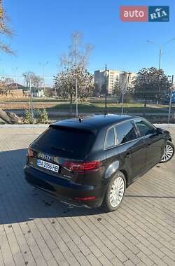 Хетчбек Audi A3 2016 в Києві