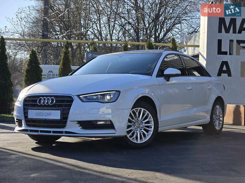 Седан Audi A3 2016 в Одесі