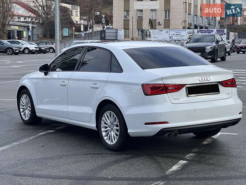 Седан Audi A3 2016 в Києві