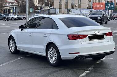 Седан Audi A3 2016 в Киеве