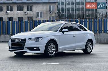 Седан Audi A3 2016 в Киеве